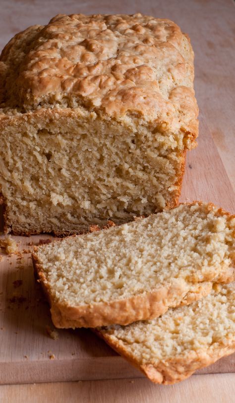 Homemade buttermilk quick bread is perfect for a weeknight meal, or breakfast. The best part is that you don’t even have to own a bread machine to make this easy bread recipe. You just need a bread loaf pan. Ingredients include: all purpose flour, 1/3 cup white sugar, 1 tablespoon baking powder, 1 teaspoon salt, 1 teaspoon baking soda, 1 egg (lightly beaten), 2 cups buttermilk, 1/4 cup butter  #bread #buttermilk #butter #weeknightmeal #breakfast #homemadebread Gf Buttermilk Recipes, Easy Buttermilk Bread, Gluten Free Buttermilk Bread, Gluten Free Buttermilk Recipes, Buttermilk Quick Bread, Yeast Baking, Bread Yeast, Easy Bread Recipe, Yeast Free Breads