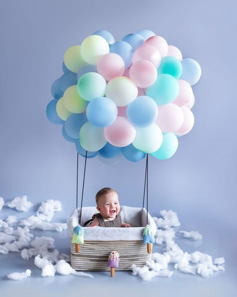 Creative Kids Photoshoot Ideas, Creative Baby Photoshoot Ideas, Baby Boy Photo Shoot Ideas Newborn, Ballon Photoshoot Ideas, Kids Photoshoot Ideas Studio, Baby Theme Photoshoot, 9 Months Baby Photoshoot Boy, Lion Outfit, Vom Avea Un Copil