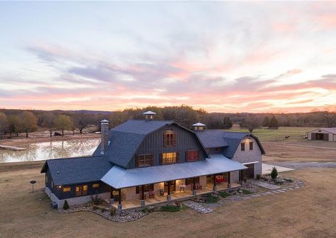 Western Farmhouse Exterior, Montana Barndominium, 2 Story Barndominium Ideas Exterior, Country House Layout, Barn House Design, Barn Style House Plans, Landscape Maintenance, Country Homes, Western Homes