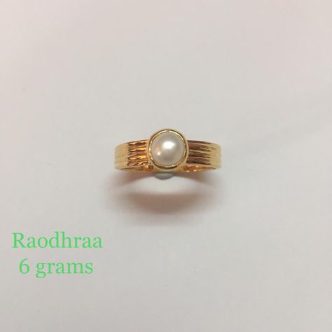 Pearl Rings For Men In Gold, Moti Rings For Men, Pearl Finger Ring Designs, Gold Jewlry, Vanki Ring, Pearl Ring Design, Stone Ring Design, Pearls Ring, Jewelry Necklace Simple