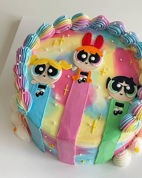 Powerpuff Girls Cake, Aesthetic Sweets, 17. Geburtstag, Fruity Dessert, Savory Dessert, Gourmet Sweets, Dessert Aesthetic, Girls Cake, Pastel Cupcakes