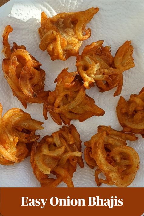 These tasty onion bhajis 🧅 make a great snack, serve with a chive dip and/or a tomato salsa 🍅 Onion Bajji Recipe, Onion Bhaji Recipe, Onion Bhaji Recipes, Chive Dip, Onion Bhajis, Onion Bhaji, Bhaji Recipe, Flour Alternatives, Natural Yogurt