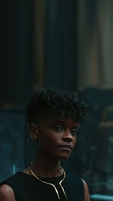 Letitia Wright Hairstyle, Letitia Wright Wallpaper, Leticia Wright, Shuri Marvel, Riri Williams, Black Panther Superhero, Superhero Facts, Letitia Wright, Black Photography