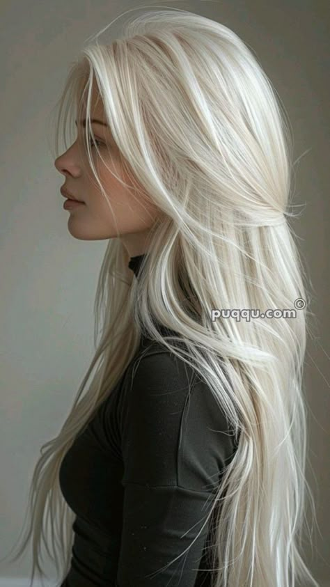 Blonde Hair At Home, Long Platinum Blonde, Κούρεμα Bob, Trendy Hair Styles, Long White Hair, White Blonde Hair, Platinum Blonde Hair Color, Silver Hair Color, Silver Blonde