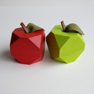 Apple Images, Wooden Toy Cars, Carpentry Diy, Deco Originale, Present Ideas, Paper Crafts Diy Tutorials, Wood Toys, Diy Arts And Crafts, Woodworking Crafts