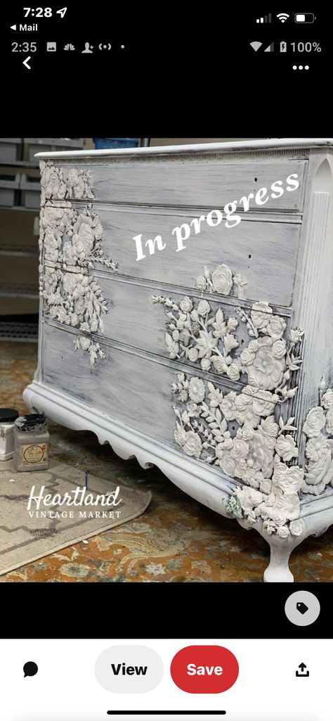 Decoupage Furniture Ideas, Refinished Dresser Diy, Furniture Makeover Inspiration, Flower Furniture, Shabby Chic Furniture Diy, Upcycled Furniture Diy, Furniture Appliques, Decoupage Furniture, Diy Furniture Renovation