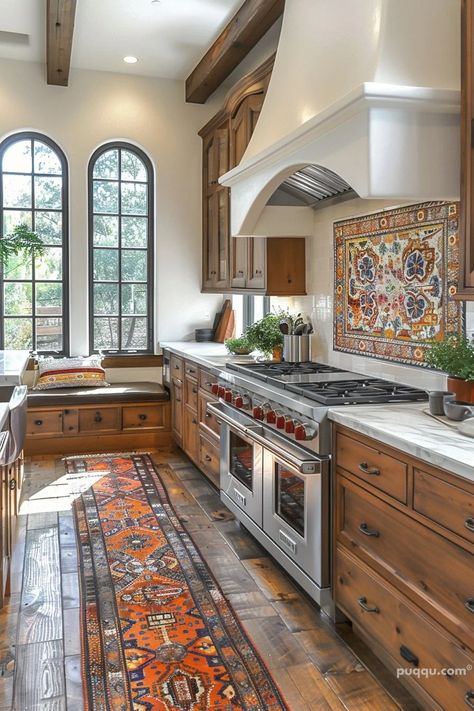 A Guide to Designing Your Dream Spanish-Style Kitchen - Puqqu Spanish Kitchen Design, Hacienda Style Kitchen, Spanish Style Home Interior, Modern Mexican Home, Spanish Style Kitchen, Spanish Home Decor, Hacienda Style Homes, Luxury Door, Mexican Home Decor