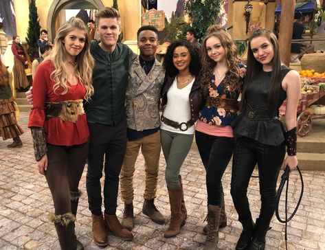 Savannah May and the Knight Squad cast Lexi Dibenedetto, Daniella Perkins, Knight Squad, Owen Joyner, Every Witch Way, Lee May, A Knight's Tale, Fantasy Life, Fantasy Design