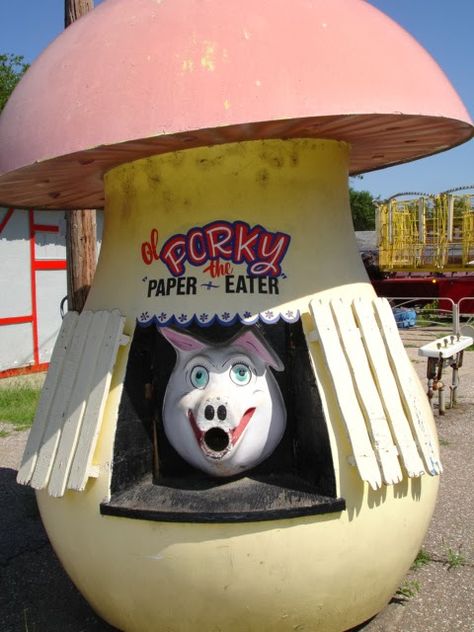 Joyland Amusement Park, Deserted Places, Abandoned Theme Parks, Desert Places, Abandoned Amusement Park, Theme Parks Rides, Abandoned Amusement Parks, Abandoned Castles, Crystal Beach