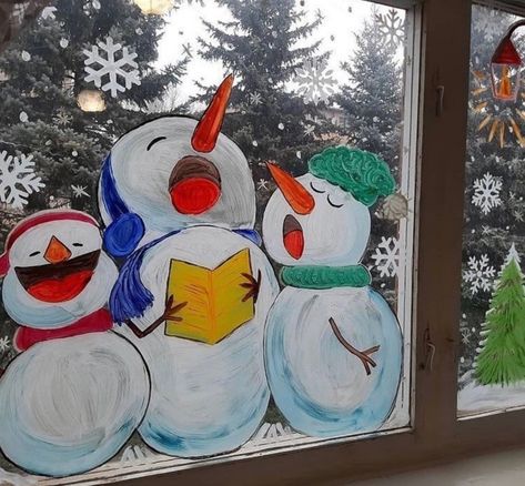 Snow Man Window Painting, Snowmen Window Painting, Frozen Window Painting, Snow Globe Window Painting, Snowman Window Art, Holiday Window Painting Diy, Easy Window Painting Ideas Christmas, Winter Wonderland Window Painting, Christmas Decor Ideas For Windows