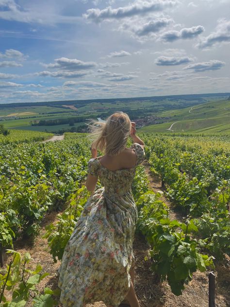 Summer Vineyard Outfit, European Aesthetic Outfits, Vineyard Outfit Summer, South France Outfits, Vineyard Aesthetic, France Aesthetic Outfit, Aesthetic Dresses Casual, Wine Tour Outfit, Vineyard Dress