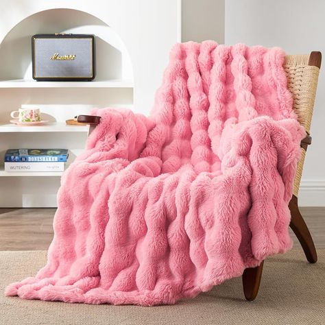 Amazon.com: EXQ Home Fleece Throw Blanket for Couch or Bed - 3D Imitation Turtle Shell Jacquard Decorative Blankets - Cozy Soft Lightweight Fuzzy Flannel Blanket Suitable for All Seasons(50"×60",Beige) : Home & Kitchen Blanket For Bed, Dream Apartment Decor, Bed Chair, Fuzzy Blanket, Blanket Cozy, Faux Fur Throw Blanket, Pink Blanket, Faux Fur Blanket, Fur Throw Blanket