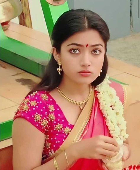 Deepika Hairstyles, Rinku Rajguru, Expression Queen, Indian Eyes, Vijay Deverakonda, Stylish Actresses, Baby Costume, Rashmika Mandanna, Indian Woman