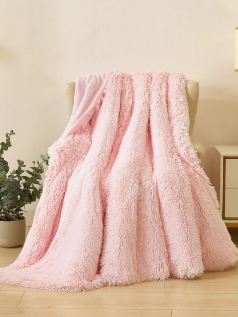 Fabric Blanket, Preppy Bedroom, Bedroom Blanket, Sofa And Bed, Blanket For Bed, Pink Throws, Cute Blankets, Pink Blanket, Fluffy Blankets