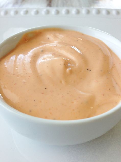 Skinny Sriracha Aioli — The Skinny Fork Sriracha Aioli, Aioli Recipe, Hot Chili Sauce, 4 Ingredient, Appetizer Dips, Aioli, Chili Pepper, Sriracha, Sweet And Spicy