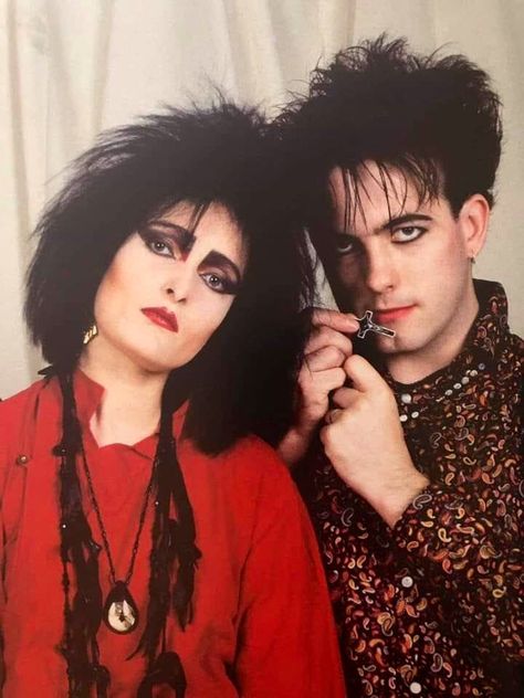 Siouxsie Sioux and Robert Smith Hair, Make Up, History, Siouxsie Sioux, Robert Smith, Post Punk, Sioux, Hair And Makeup, The History