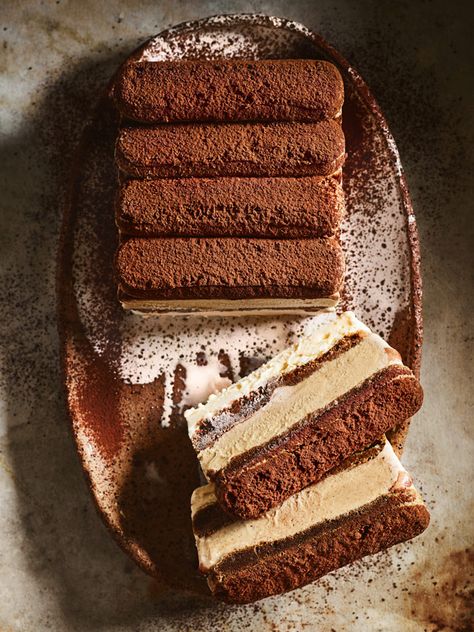 It’s every entertainer’s favourite, with irresistible layers of chocolate, coffee and cream, ready and waiting for you to take that first spoonful. Tiramisu Ice Cream, Donna Hay Recipes, Tiramisu Dessert, Ice Cream Cake Recipe, Layer Cake Recipes, Donna Hay, Tiramisu Recipe, A Piece Of Cake, Cream Desserts