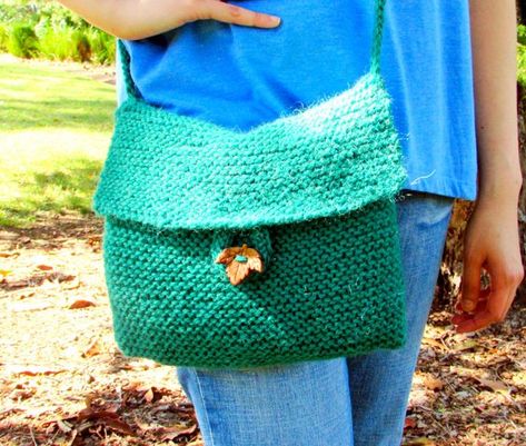 Knitting Ideas Easy, Knitted Fish, Diy Knitting Projects, Purse Patterns Free, Hand Knit Bag, Easy Bag, Knitting Bag Pattern, Real Fish, Knit Purse