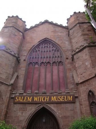 Salem Witch Museum, Witch Museum, East Coast Travel, Salem Massachusetts, Salem Ma, Salem Witch, Of Montreal, Usa Travel Destinations, Haunted Places