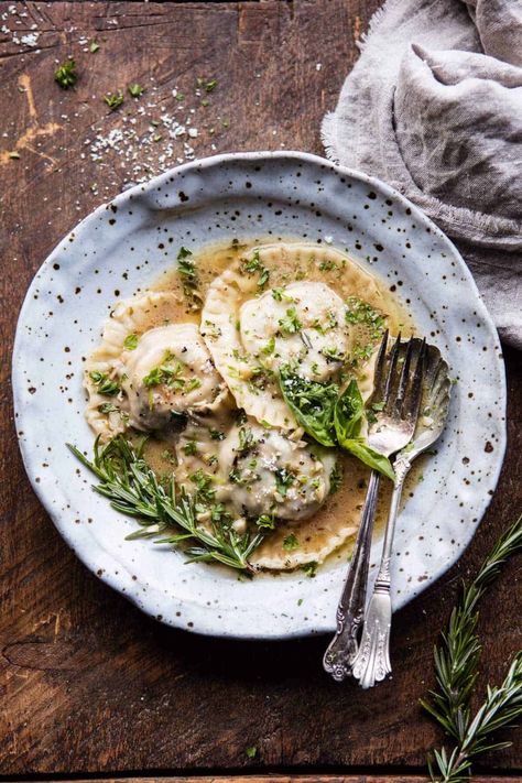 Mushroom Cheese Ravioli with Rosemary Butter Sauce. - Half Baked Harvest Rosemary Butter, Mushroom Cheese, Ravioli Filling, Resep Pasta, Mushroom Ravioli, Cheese Ravioli, Pasta Fatta In Casa, Munnar, Half Baked Harvest