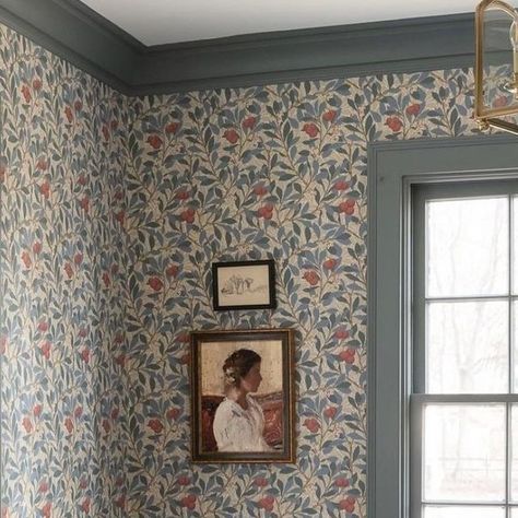 Wallpaper Nook, Whittney Parkinson, Hallway Panelling, Under Appreciated, Cottage Retreat, Morris Wallpapers, Beige Bathroom, Bathroom Wallpaper, Rose Cottage