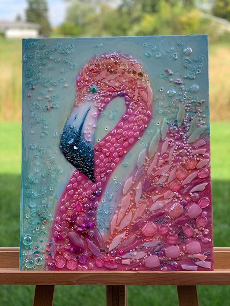 Broken Glass Crafts, Colorful Animal Paintings, Glass Art Techniques, Flamingo Painting, Canvas For Beginners, Resin Art Painting, Glass Art Projects, Beach Glass Art, Flamingo Art