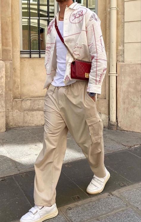 Mens Parisian Style Summer, Mens Ss24 Trends, Fashion Male Outfits, Guys Streetwear, Summer Streetwear Men, Spiritual Fashion, Classy Outfits Men, Mens Spring Fashion, Street Style Outfits Men