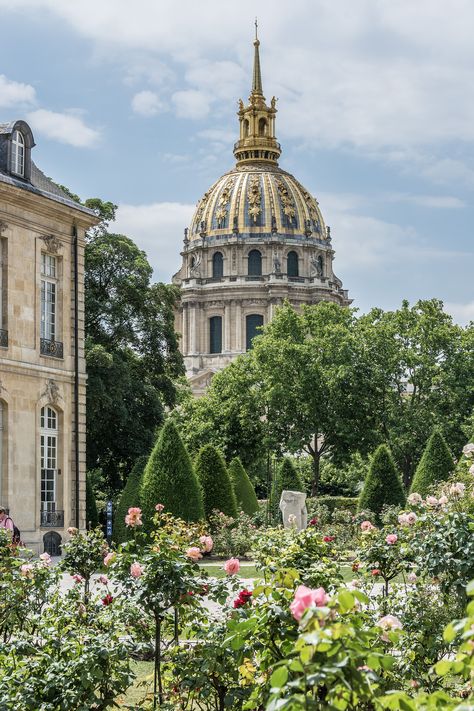 https://flic.kr/p/oEDXua | In the garden of the  Musée Rodin Rodin Museum Paris, French Facade, Musee Rodin, Paris Garden, City Paris, Paris Place, Neoclassical Architecture, Paris Aesthetic, Visit France