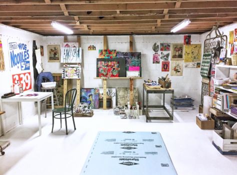 Art Studio Ideas Painting the Floor White - Basement Art Studio Art Studio Ideas, Garage Art Studio, Home Art Studios, Home Art Studio, Basement Studio, Art Studio Space, Garage Studio, Art Studio Room, Art Studio Design