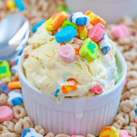 Lucky Charms Ice Cream Recipe | We are not Martha Homemade Ice Cream Maker, Rice Crispy Treats Recipe, Lucky Charms Marshmallows, Lucky Charms Cereal, Ice Cream Maker Recipes, Cream Cakes, Marshmallow Fluff, Ice Cream Recipe, Crispy Treats