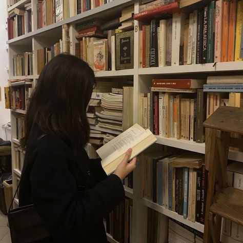 Library Girl, Reader Girl, Cozy Library, Girl Reading Book, Quiet Girl, Library Aesthetic, Academic Validation, October 8, Girl Reading