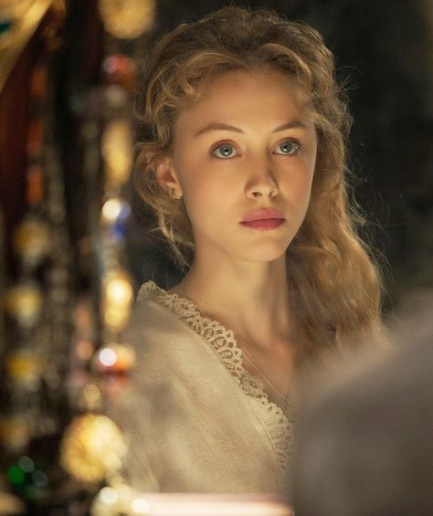 Sarah Gadon as Polly Newton #newtonandpolly #jodyhedlund http://jodyhedlund.com/books/newton-and-polly-a-novel-of-amazing-grace Narcissa Black, Walburga Black, Malfoy Family, Dracula Untold, Sarah Gadon, Vampire Bride, Christine Daae, Black Sisters, All The Young Dudes