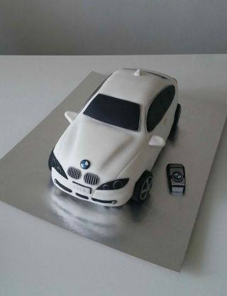 BMW car - cake by TorteTortice - CakesDecor 21st Birthday Cake Ideas, Car Shaped Cake, Car Cakes For Men, Bmw Cake, Cars Cake Design, Cars Theme Cake, Cars Birthday Cake, Cars Cake, 21st Birthday Cakes