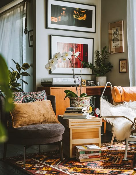 This Vancouver Condo Is Quirky, Bohemian & Totally Unconventional - House & Home Vancouver Condo, Lacquered Walls, Antique Chinese Furniture, Dining And Living Room, Chinese Furniture, Studio Mcgee, A Living Room, Eclectic Home, Modern Spaces