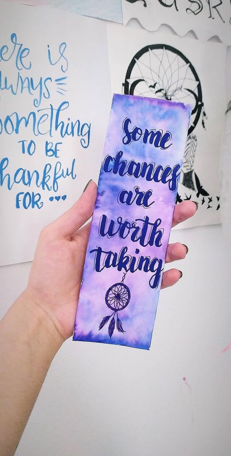 Aesthetic Bookmarks With Quotes, Watercolour Bookmarks Quotes, Beautiful Book Marks, Editing Quotes, Anniversary Chalkboard, Flourishing Calligraphy, Calligraphy Aesthetic, Drawing Sunset, Bookmarks Quotes