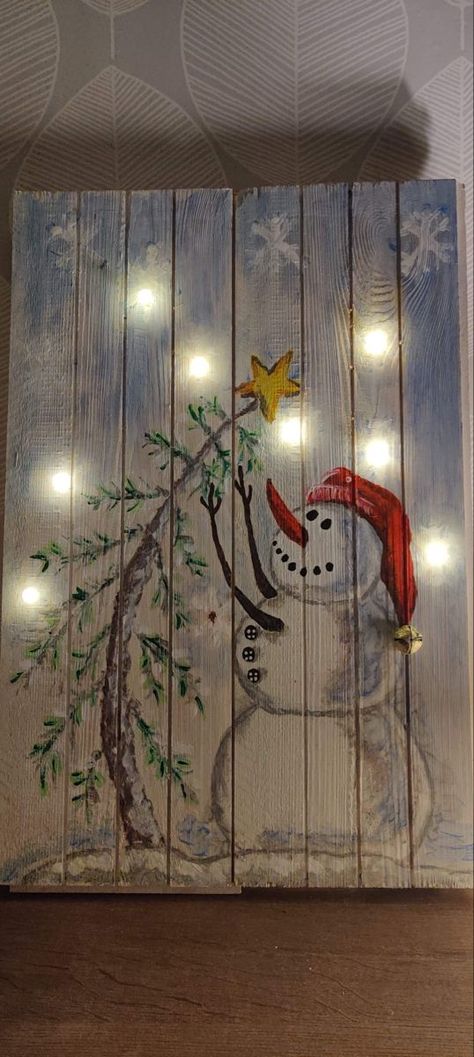 Wood painting Snowman And Christmas Tree Painting, Painted Christmas Lights On Wood, Snowman Christmas Painting, Rustic Paintings On Wood, Christmas Painting On Wood Ideas, Painted Wood Christmas Signs, Easy Snowman Painting On Wood, Wood Board Painting Ideas Christmas, Easy Christmas Paintings On Wood