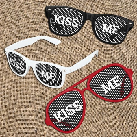 Gift Kiss, Google Glasses, Retro Shades, College Party, Creative Gifts For Boyfriend, Party Sunglasses, Rosy Brown, Smart Glasses, Retro Party