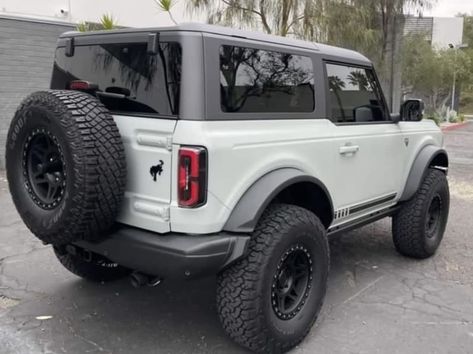 Ford Bronco Two Door, Two Door Bronco, Ford Bronco Concept, White Bronco, Bronco Concept, 2021 Bronco, Bronco Car, Bronco Truck, Luxury Car Photos