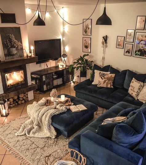 Navy Couch, Blue Couch Living Room, Navy Living Rooms, Basement Living Rooms, Apartment Decoration, Couch Decor, Industrial Loft, Living Room Decor Apartment, Boho Living Room