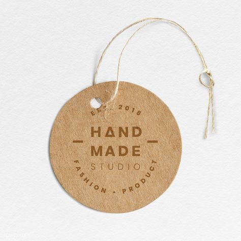 Round handmade studio label mockup | premium image by rawpixel.com / KUTTHALEEYO Handmade Logo Design, Tag Mockup, Hang Tags Clothing, Label Mockup, Handmade Logo, Creative Banners, Handmade Packaging, Design Label, Round Tags