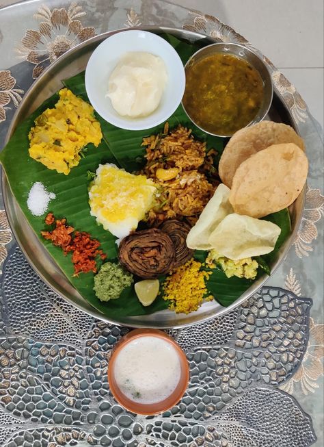 Its a homemade maharashtrian Thali. Maharashtrian Thali, Fake Post, Saree Trends, Money Life Hacks, Cobb Salad, Life Hacks, Salad, Saree, Money