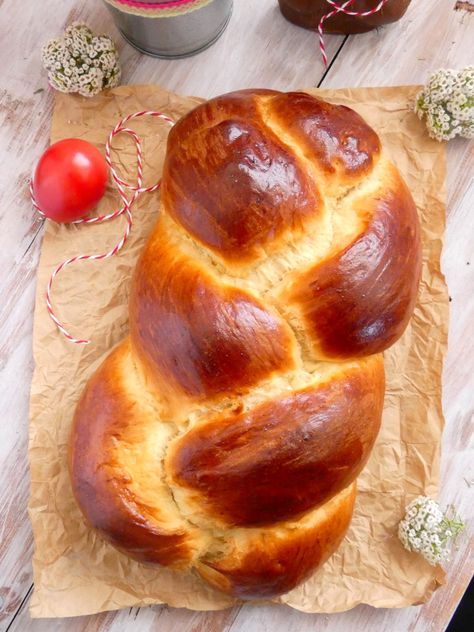 Tsoureki - Greek Easter sweet bread Easter Sweet Bread, Tsoureki Recipe, Greek Easter Recipes, Greek Easter Bread, Greek Bread, Greek Cookies, Macedonian Food, Greek Sweets, Greek Easter