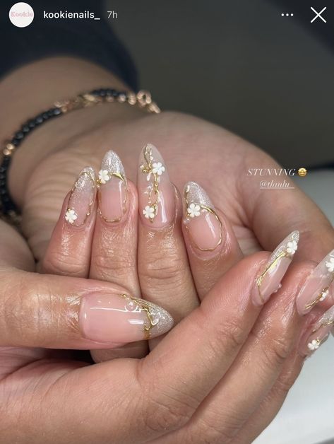 Gold And Flower Nails, Milky Pastel Nails, Gold Minimalist Nails, Ethereal Nails Acrylic, Gold Pink Nails, White Nude Nails, Milky Pink Almond Nails, Almond Nails Gold, Mamma Mia Nails