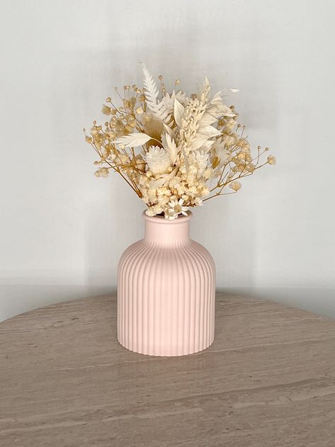 Ribbed Flower Vase, Small Flower Vases Table Decor, Flowers Decoration For Home, Condo Goals, Small Vases With Flowers, Vase Aesthetic, Concrete Vase, Ribbed Vase, Short Vase