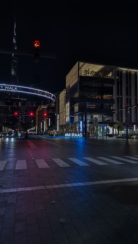 night drive at Traffic lights near Burj Khalifa in City Walk Bonito, Dubai Street, City Walk Dubai, Jog Falls, Dubai Vacation, Dubai Aesthetic, Beach Sunset Wallpaper, Winter City, Night Drive