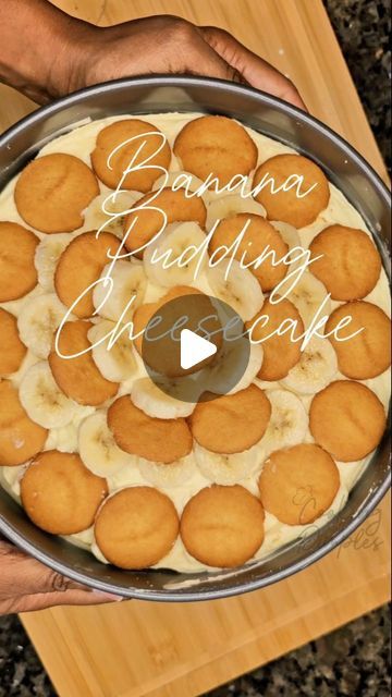 Banana Flavored Pudding, Pudding Cheesecake, Viral Recipes, Banana Pudding Cheesecake, Banana Slices, Banana Cheesecake, Quick Treats, Banana Dessert, Candy Cakes