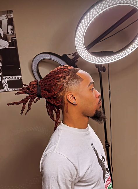 Red Dreads Men, Dreads Styles Black, Burgundy Dreads, Long Hair Fade, Boys Dyed Hair, Attractive Hairstyles, Dyed Dreads, Red Dreads, Brown Dreads