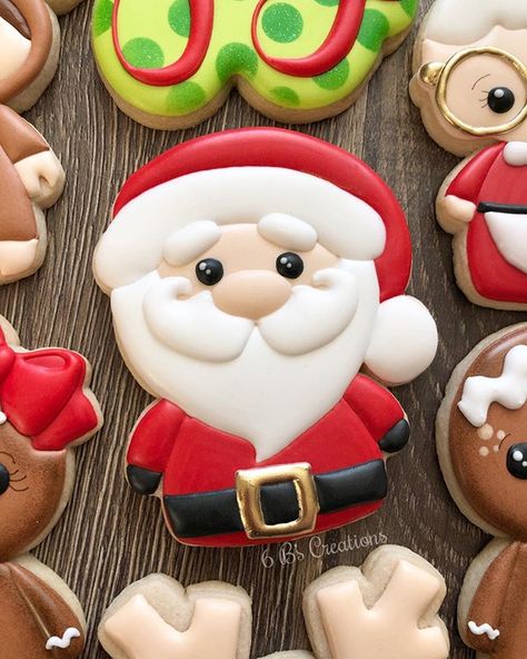 Christmas Cupcake Cake, Cookies Icing, German Christmas Cookies, Christmas Cookie Box, Gingerbread Cookies Decorated, Cute Christmas Cookies, Best Christmas Cookie Recipe, Christmas Cookie Recipes, Chocolate Crinkle Cookies