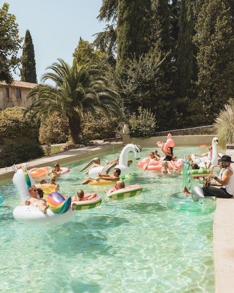 Erica Eriksson 🎀 on Instagram: "First day back at the office and can’t help daydreaming back to this pool party day (despite feeling quite excited to be back) 🍾🦄😍💦🌟 #sundlöfwedding 📸: @ronerphotos . . . . . . . . . . . . . . . . . . #chateauderobernier #wedding #provencewedding #provence #cotignac #cotignacprovence #france #weddingweekend #destinationweddingfrance #destionationwedding #poolparty #pool #poolday #bröllop #bröllopsfest #poolfest #poolfloat #floaters #frankrike #frankrikebröl Champagne Pool Party, Post Wedding Pool Party, Italian Pool Party, Pool Campaign, Fancy Pool Party, Sahara Wedding, Tuscan Pool, Pool Brunch, French Pool