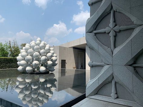 Museum of Contemporary Art or it's often called MOCA Bangkor Museum is located in Iowa state, Thailand. Bangkok Attractions, Moca Museum, Bangkok Tourist, Things To Do In Bangkok, Museum Hotel, Bangkok City, Honeymoon Spots, What To Do Today, To Do Today